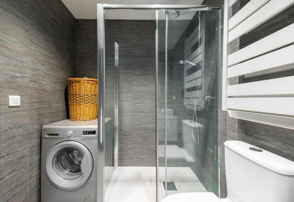 Apartment Le Virgil- Calme - Piscine - Parking Prive Menton