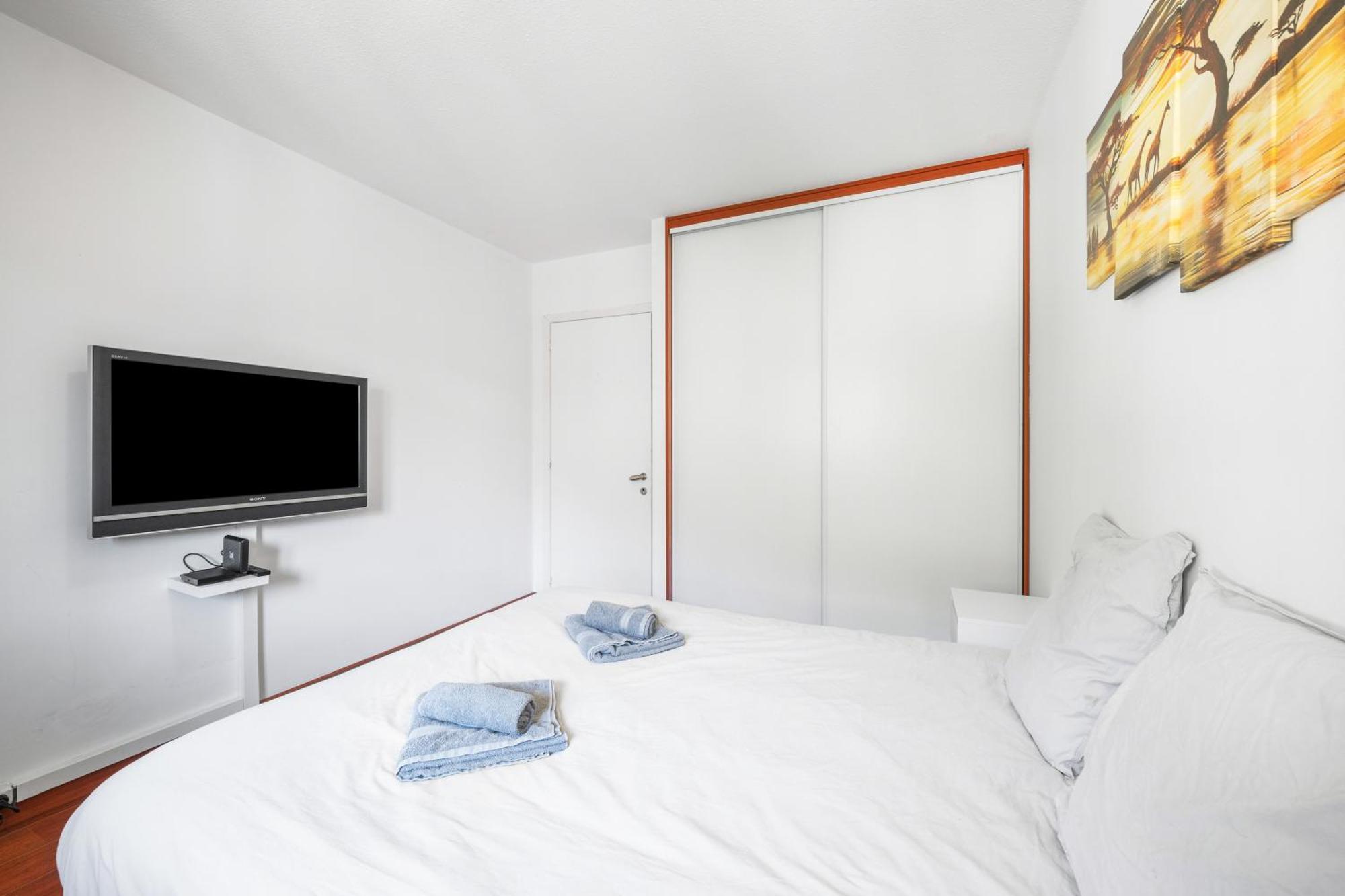 Le Virgil- Calme - Piscine - Parking Prive Apartment